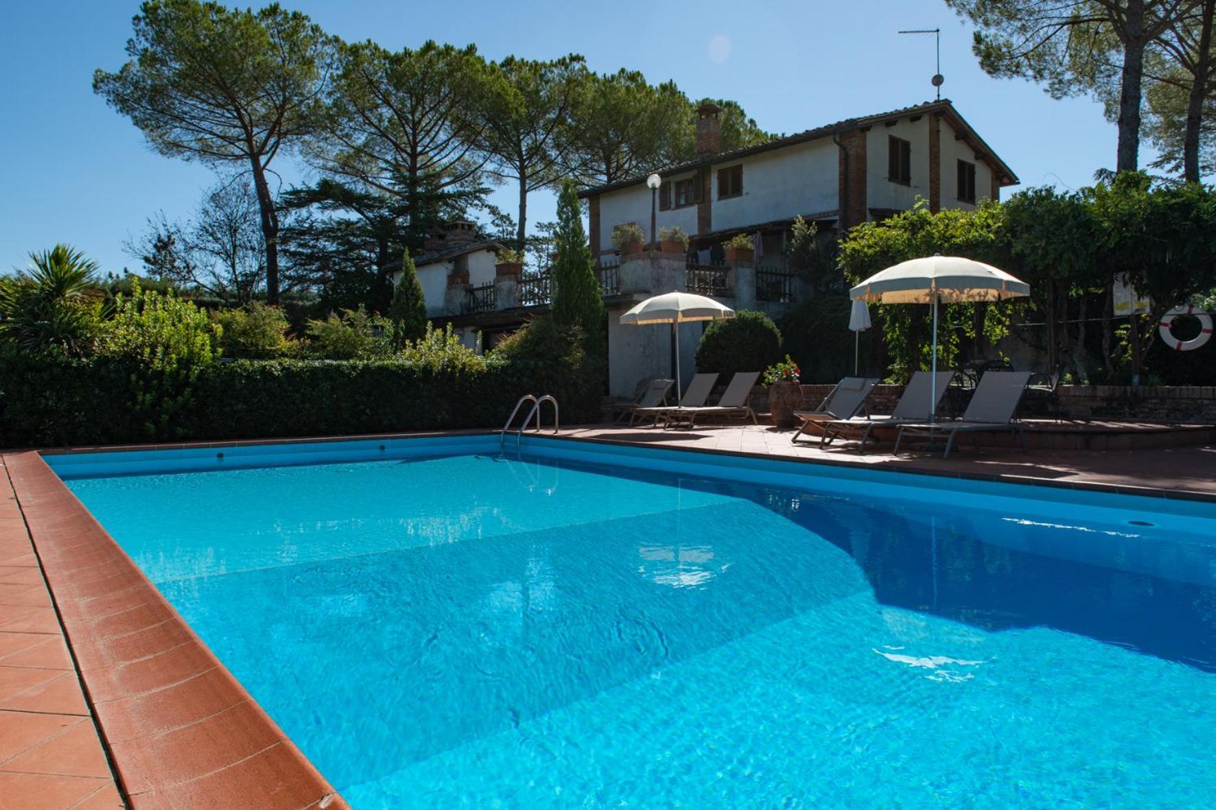 Agriturismo Il Colle Сиена Экстерьер фото