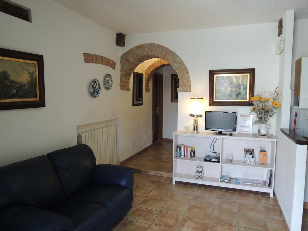 Agriturismo Il Colle Сиена Экстерьер фото